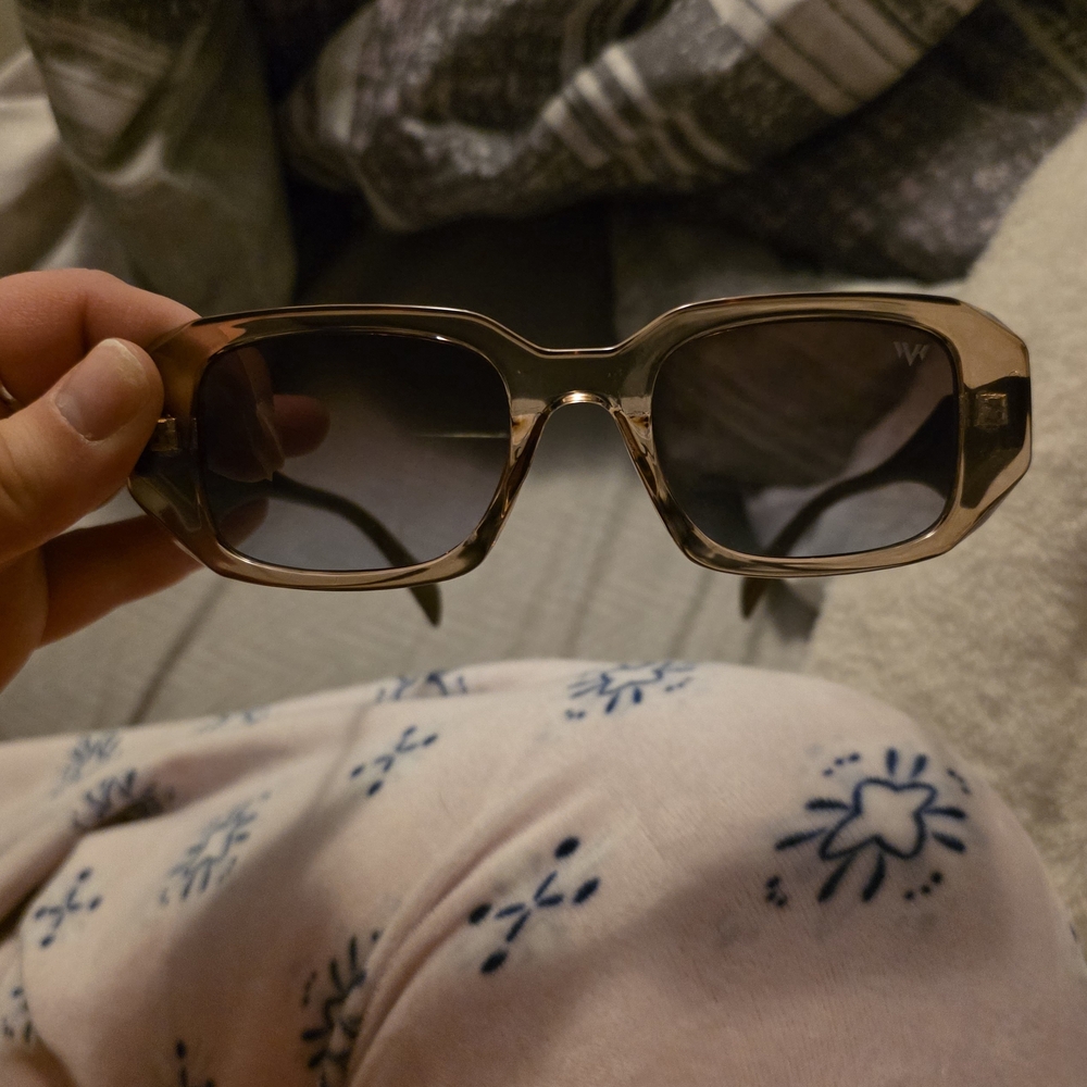 Stylish Brown Sunglasses